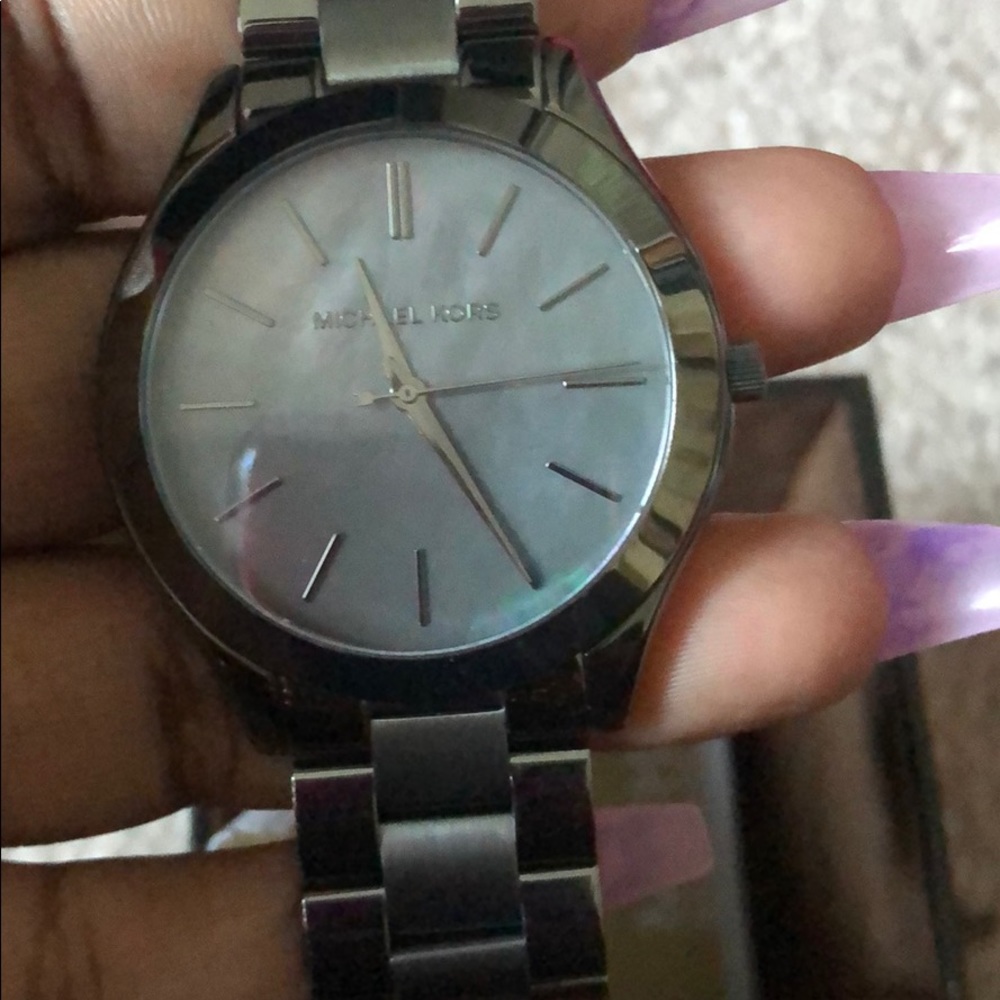 Mk watch